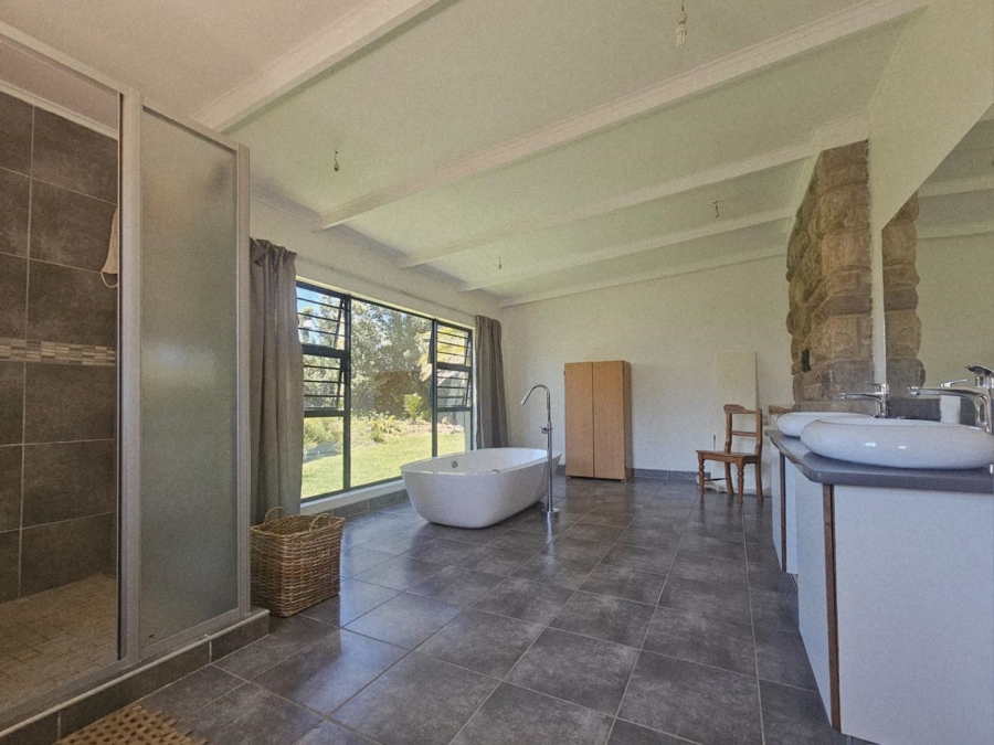 7 Bedroom Property for Sale in Ladybrand Free State